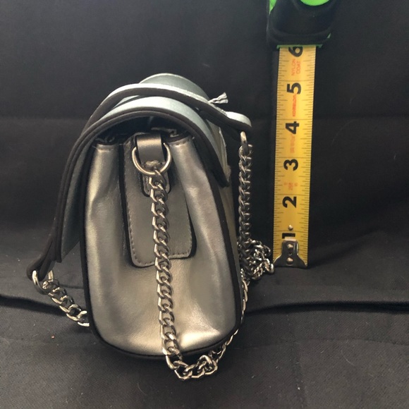 BCBG Small silver purse with chain strap. NWT! - Picture 7 of 10